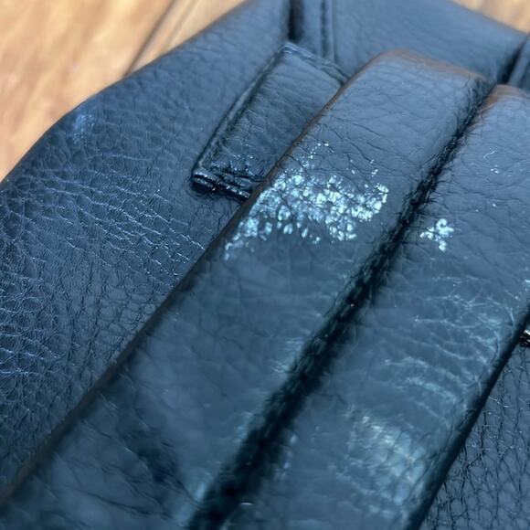 Vintage 90s Mickey Mouse large black leather backpack Disney - Picture 3 of 11